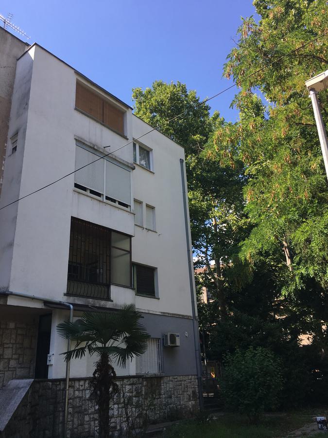 Apartments Valentina - Free Parking モスタル エクステリア 写真