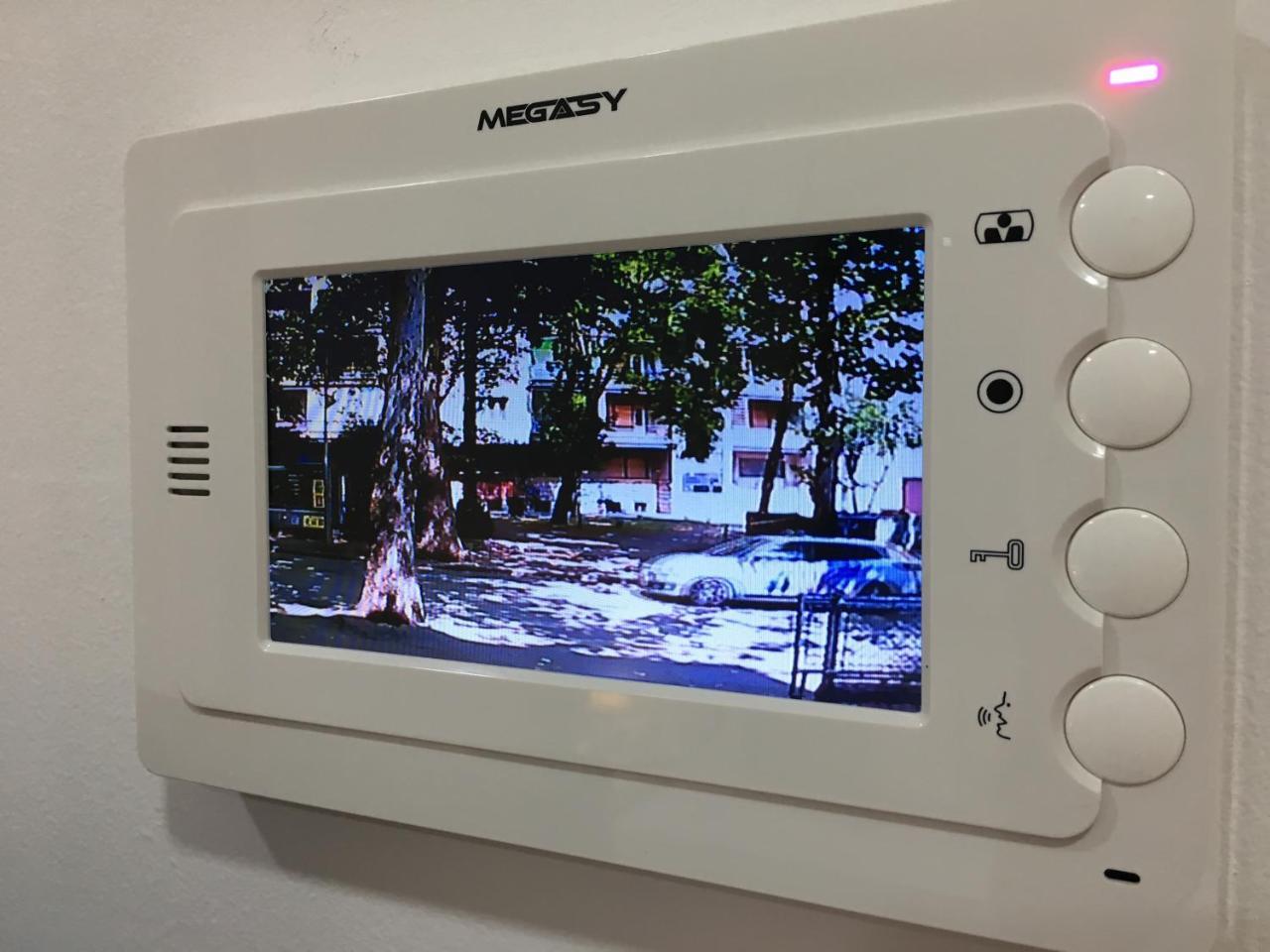 Apartments Valentina - Free Parking モスタル エクステリア 写真